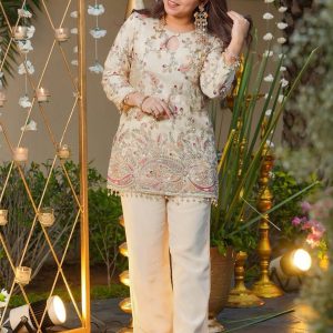 Heavy Crepe Silk Embellished Kurta & Pant Ensemble