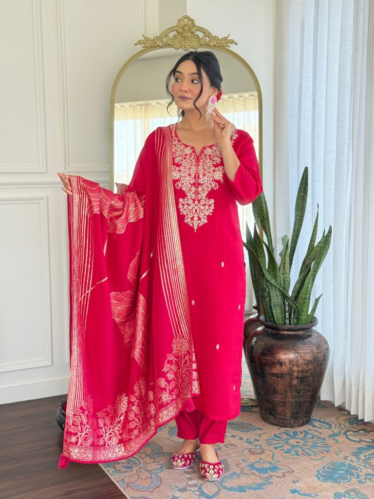 Rani Rose Embellished Chanderi Kurta & Pant Ensemble