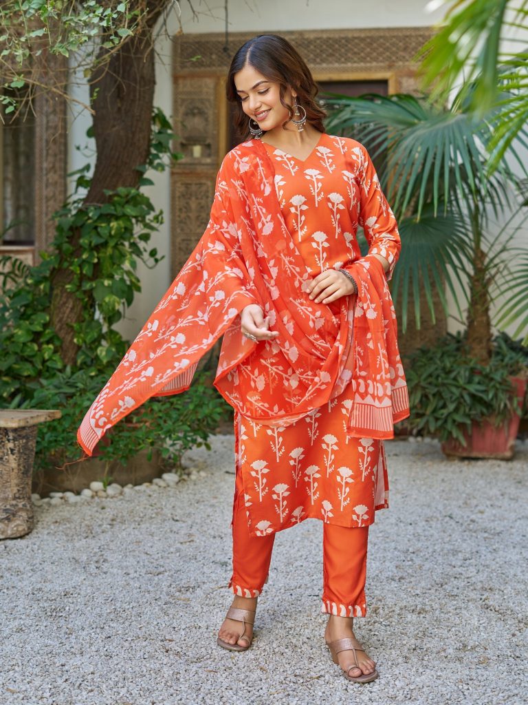 Tangerine Patterned Cotton Blend Kurta Ensemble